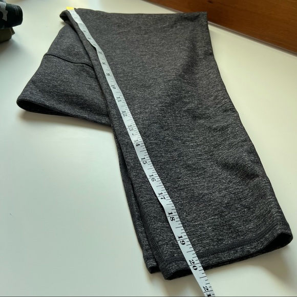 Athleta Cropped Leggings - Picture 5 of 7